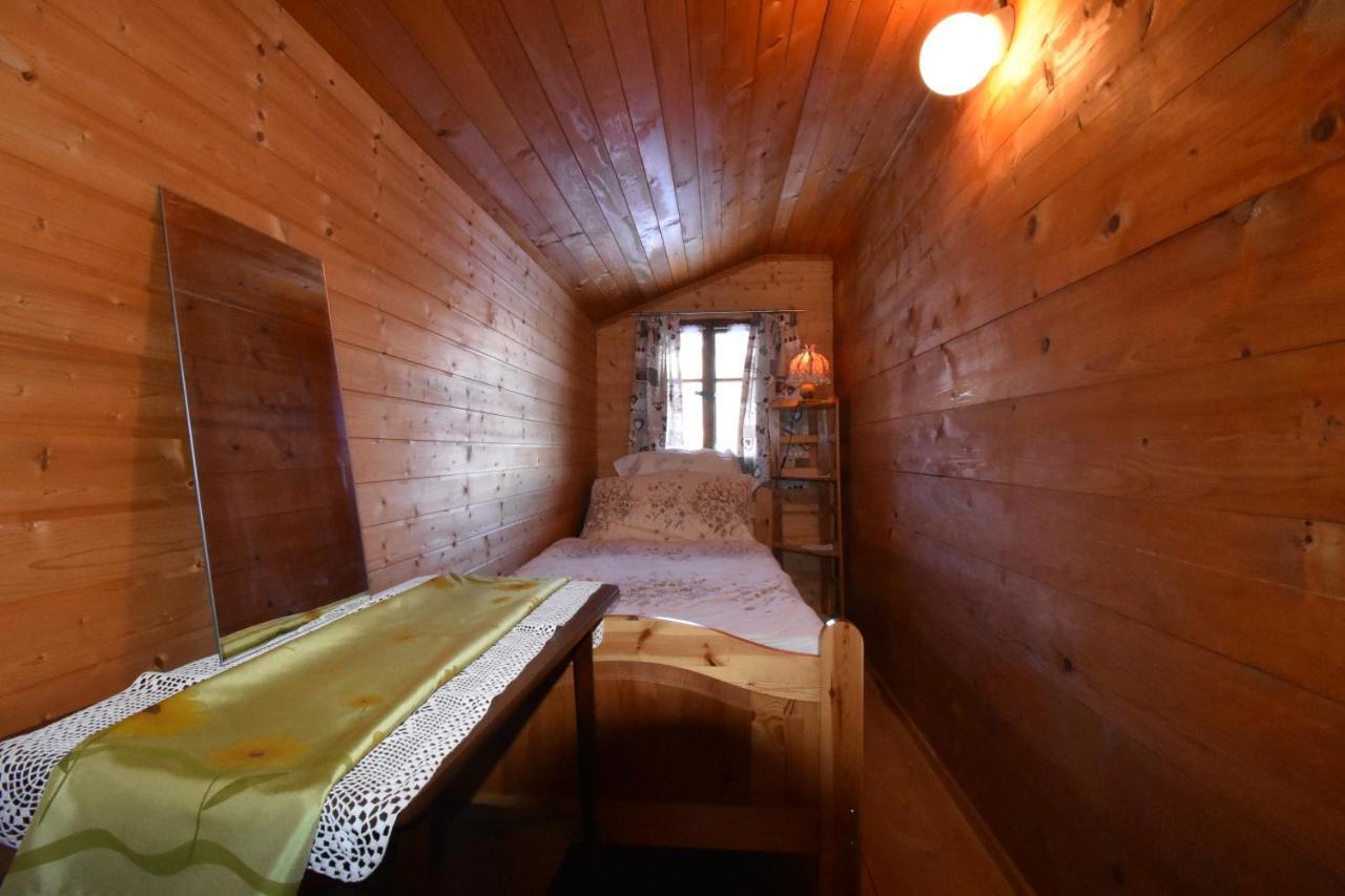 Cosy Chalet In Brig-Glis Bagian luar foto